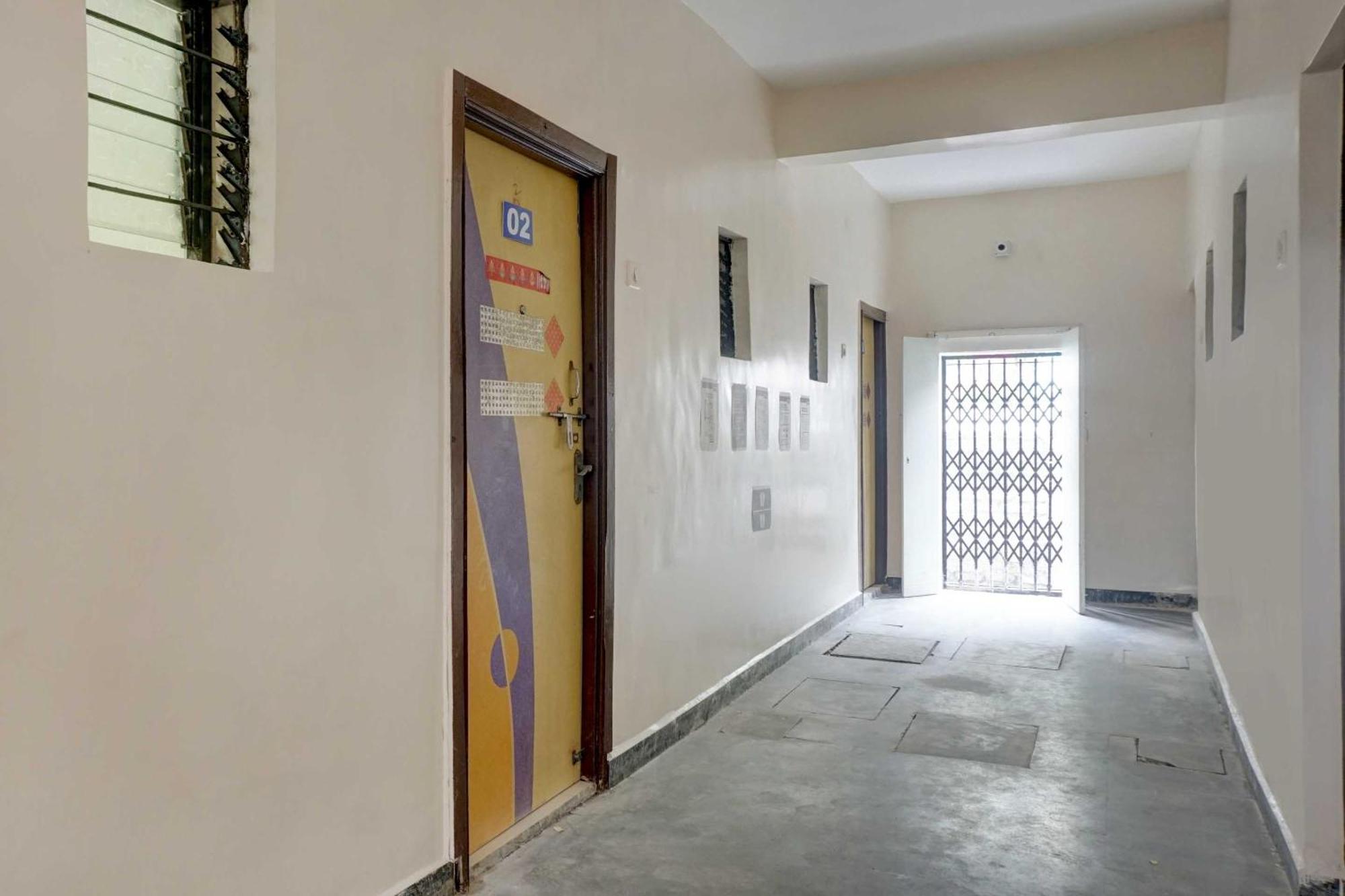 Spot On 74501 Hotel Supriya Garden Vagholi المظهر الخارجي الصورة